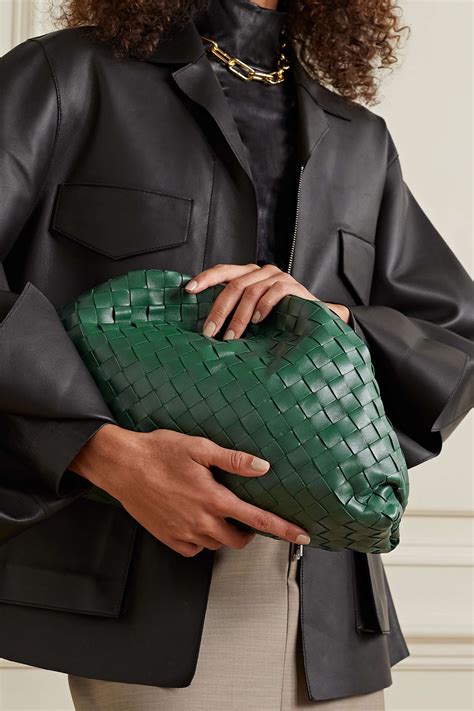 the pouch de bottega veneta|bottega veneta intrecciato leather pouch.